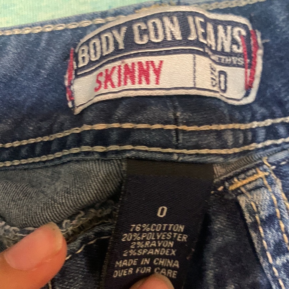 Jeans - Picture 2 of 3